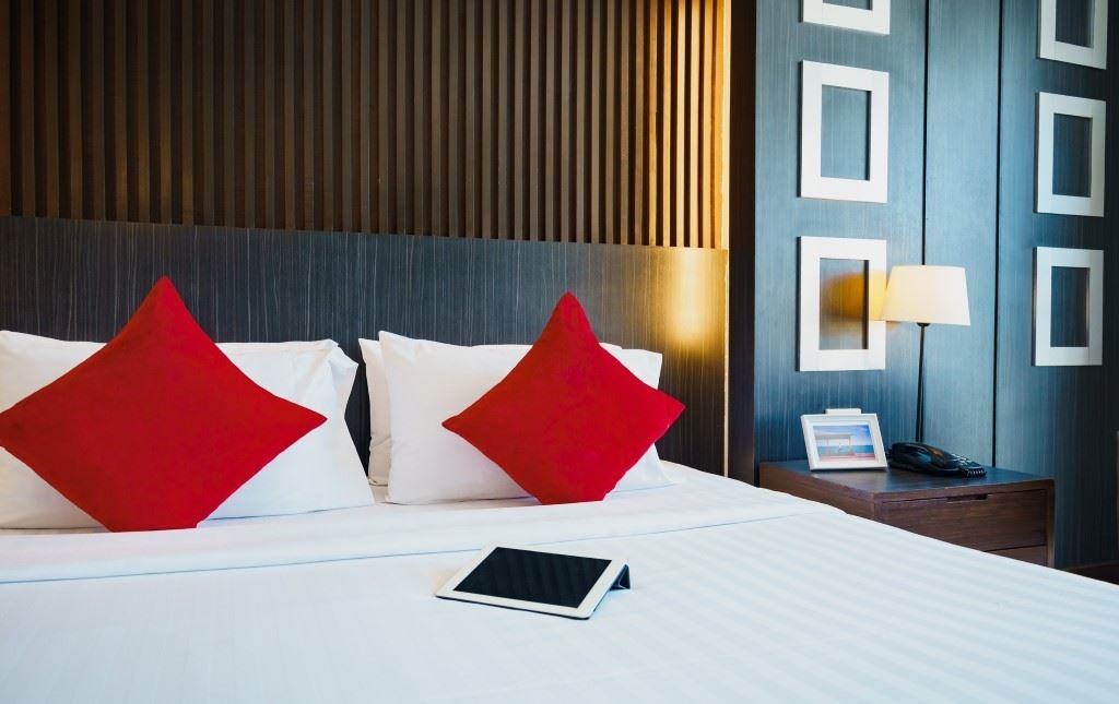 rooms-deluxe-city-view