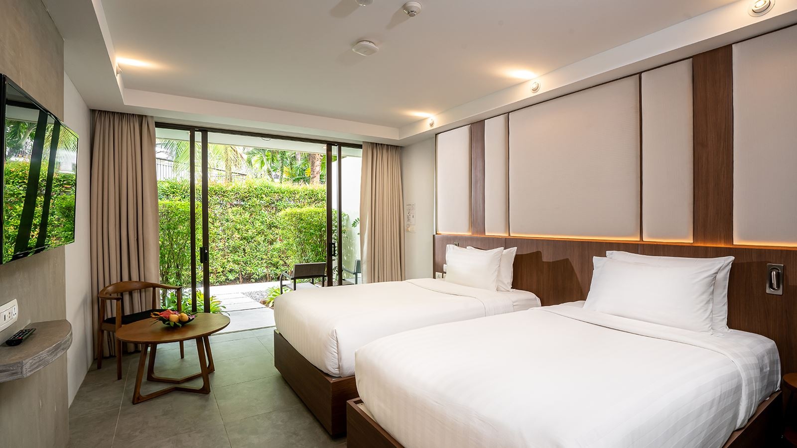 rooms-deluxe-garden-room