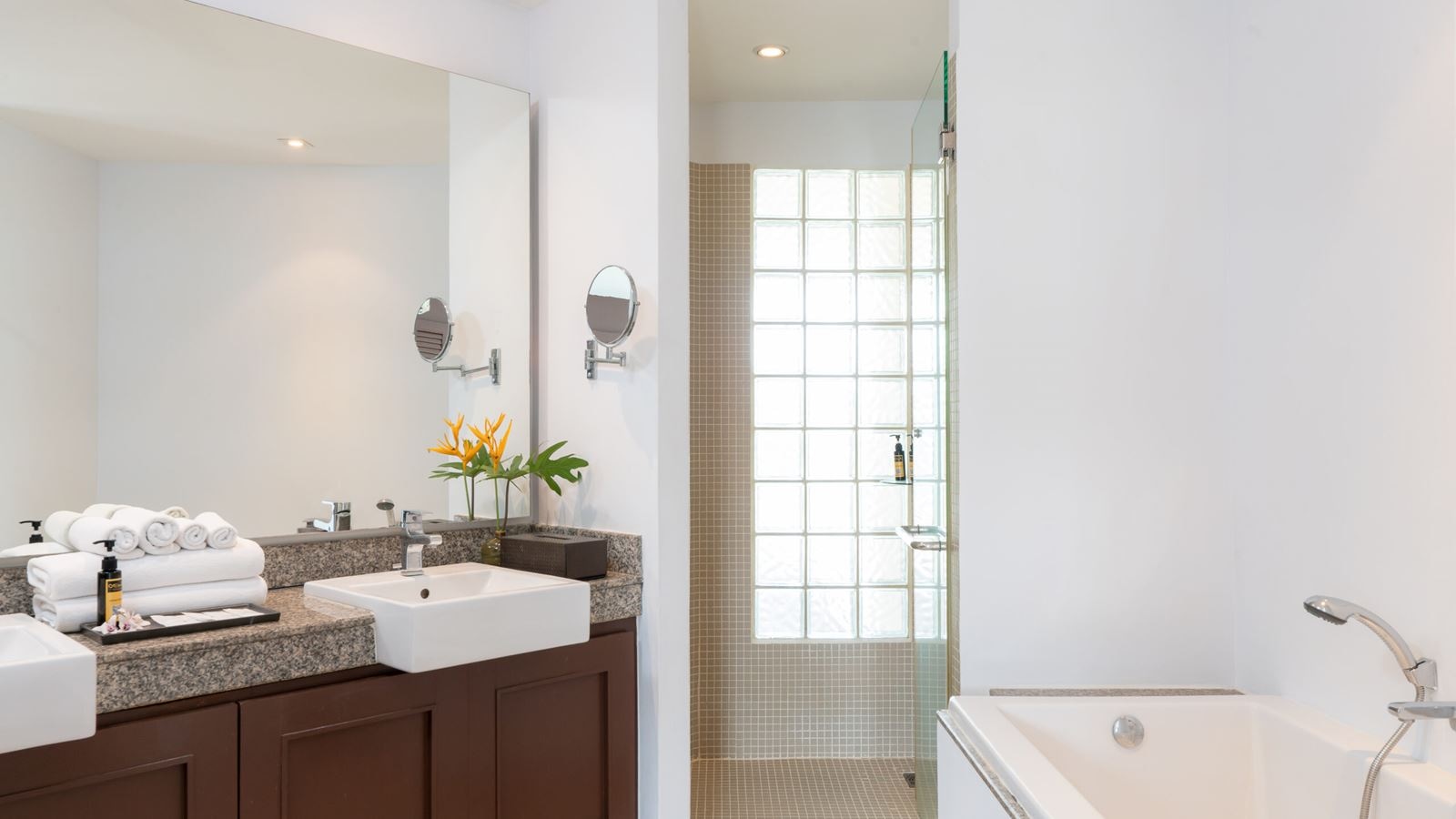 rooms-two-bedroom-suite