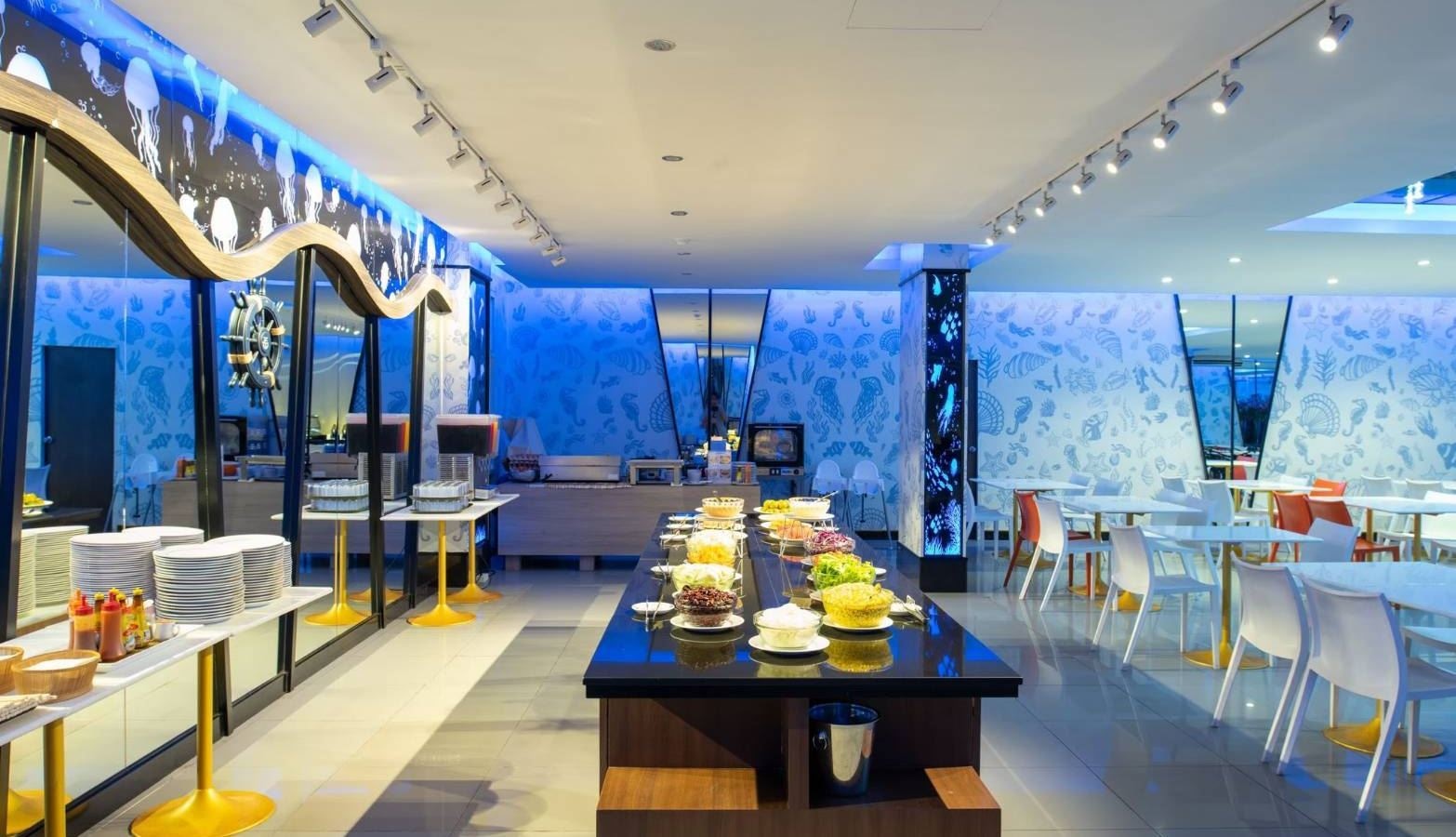 restaurants-rodina-restaurant