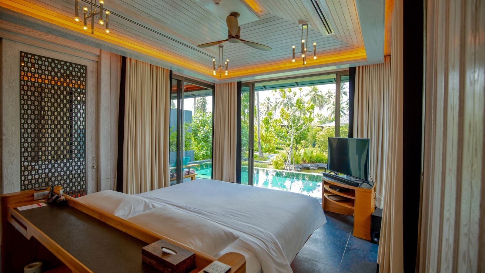 rooms-one-bedroom-luxury-pool-villa