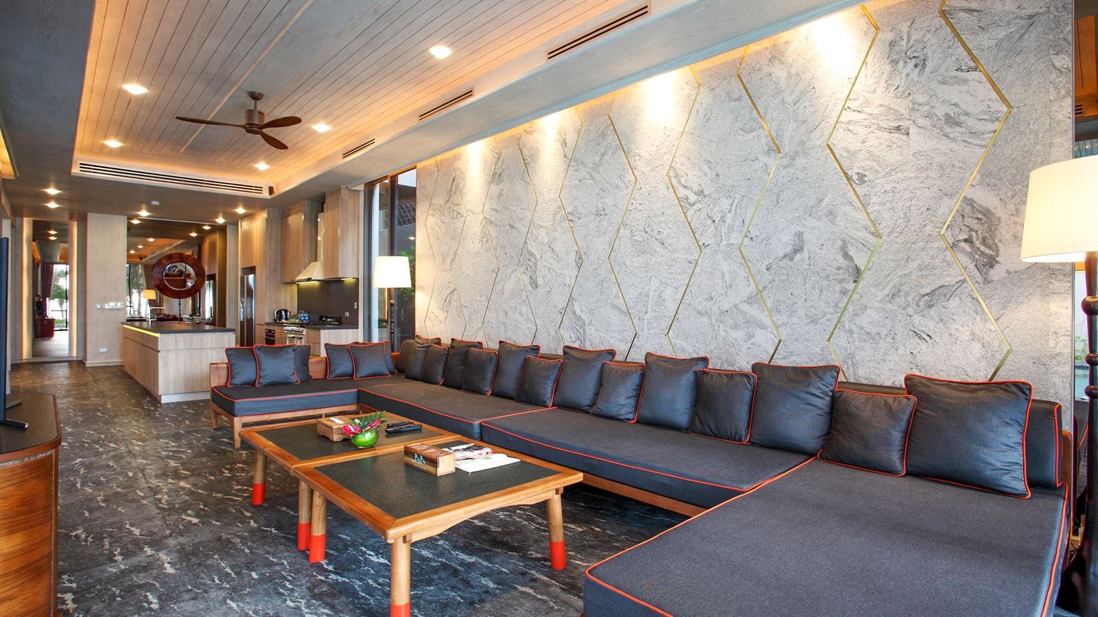 rooms-five-bedroom-beach-front--pool-villa