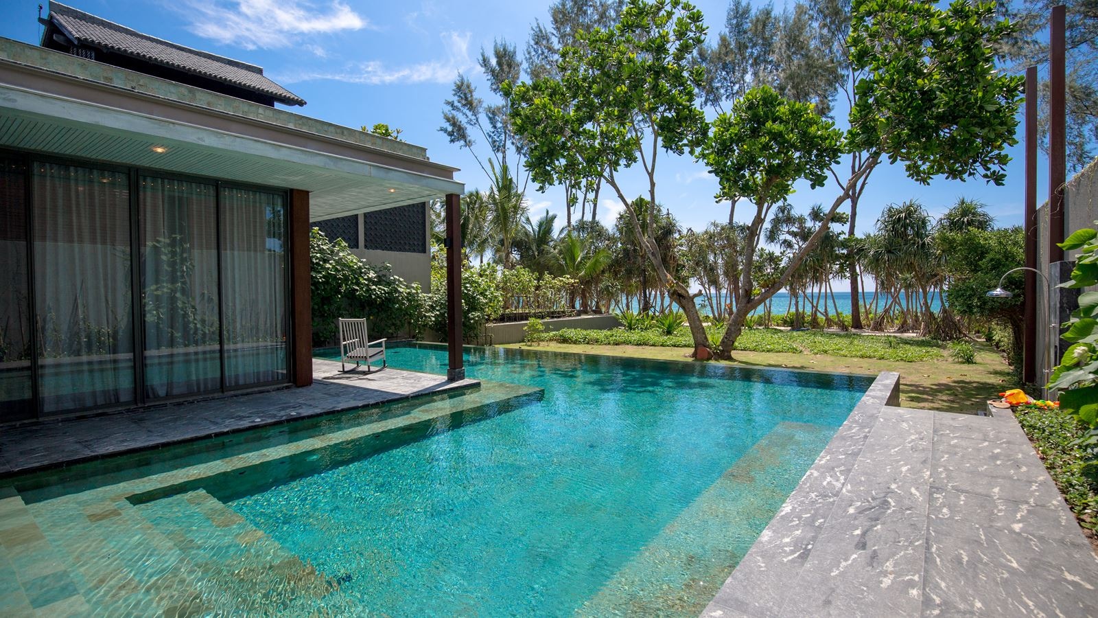 rooms-five-bedroom-beach-front--pool-villa