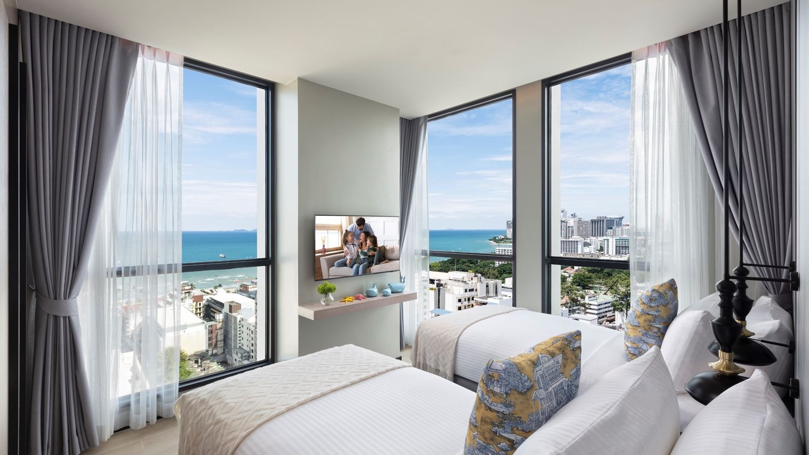 rooms-twobedroom-premier-with-seaview