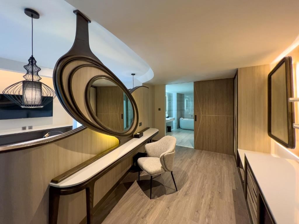 rooms-amethyst-junior-executive-room