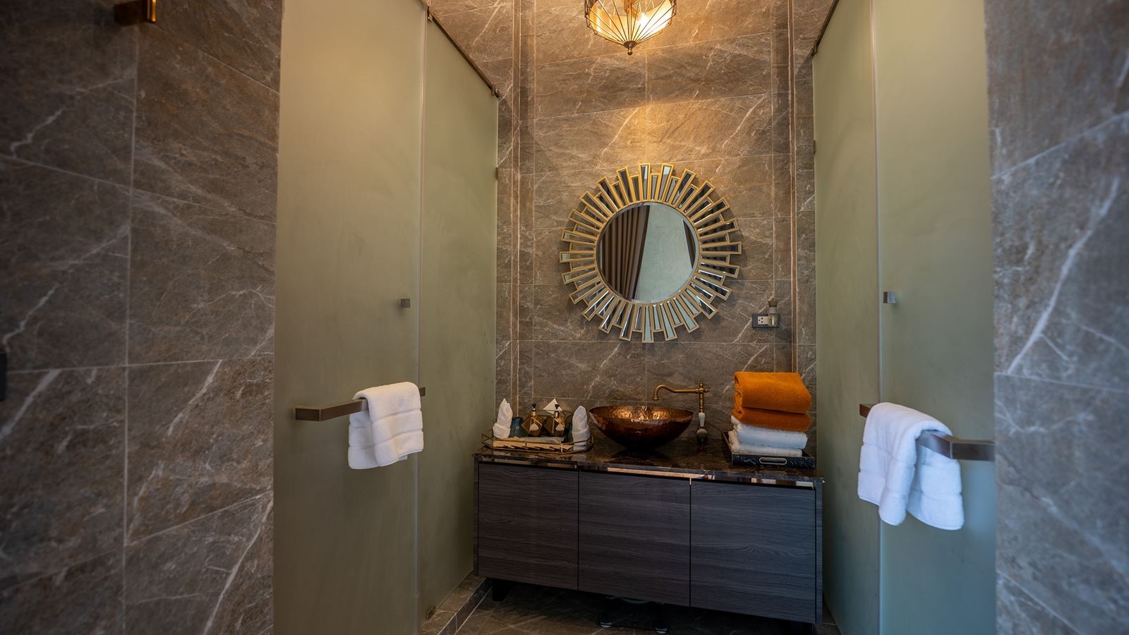 rooms-2-bedrooms-pool-villa-suite