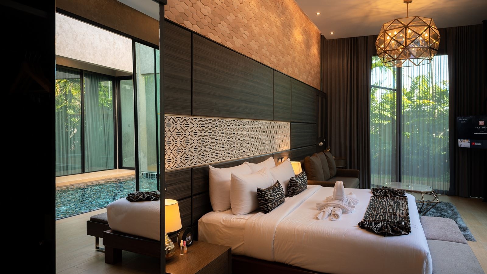 rooms-3-bedrooms-pool-villas-suite