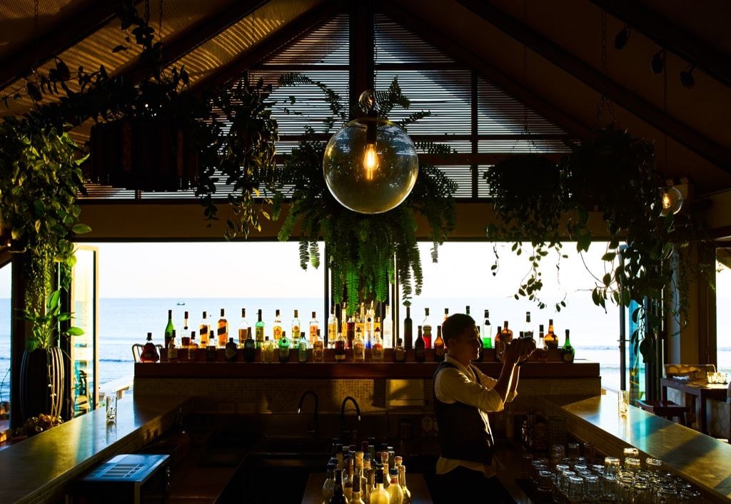 restaurants-lets-sea-hua-hins-beach-restaurant