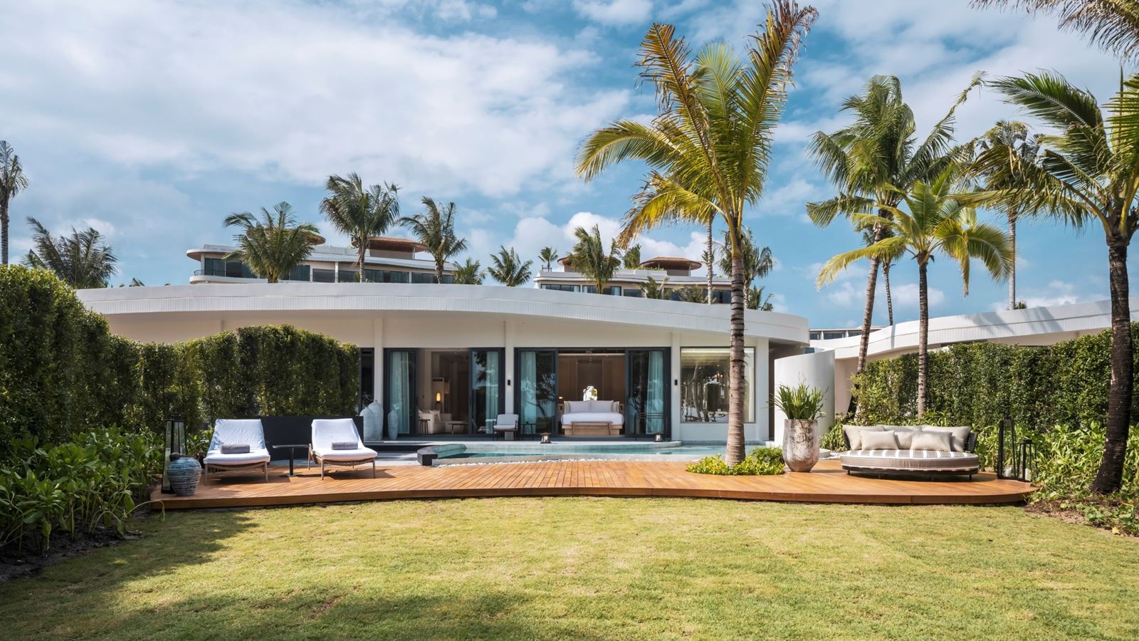 rooms-beachfront-pool-villa