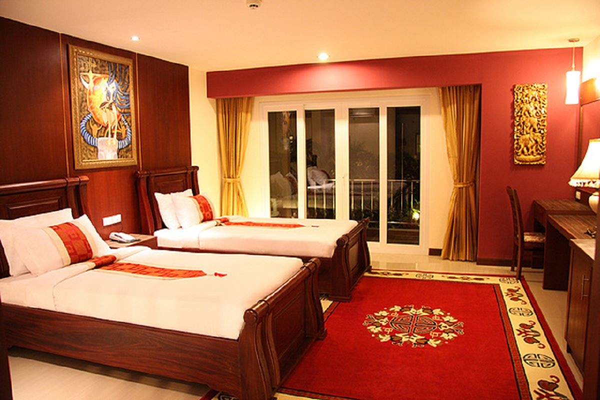 rooms-deluxe-room-double-bed-only