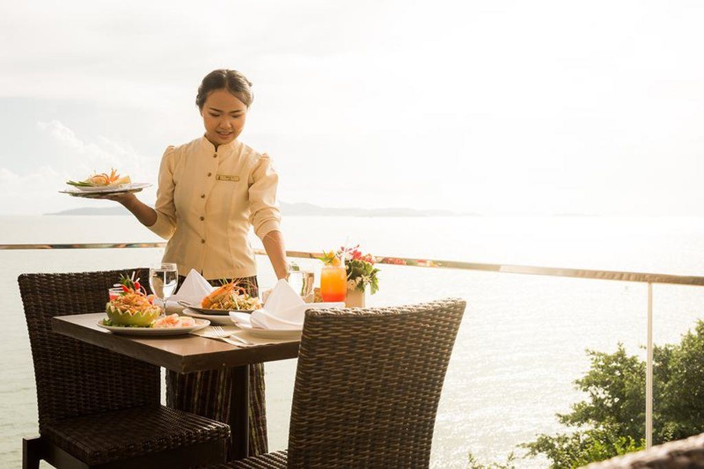 restaurants-larn-thong--authentic-thai-traditions