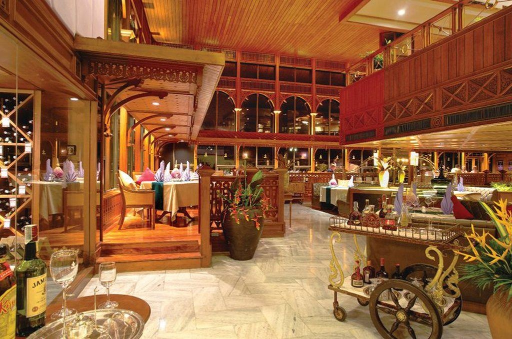 restaurants-royal-grill-room-and-wine-cellar--excellence-and-heritage