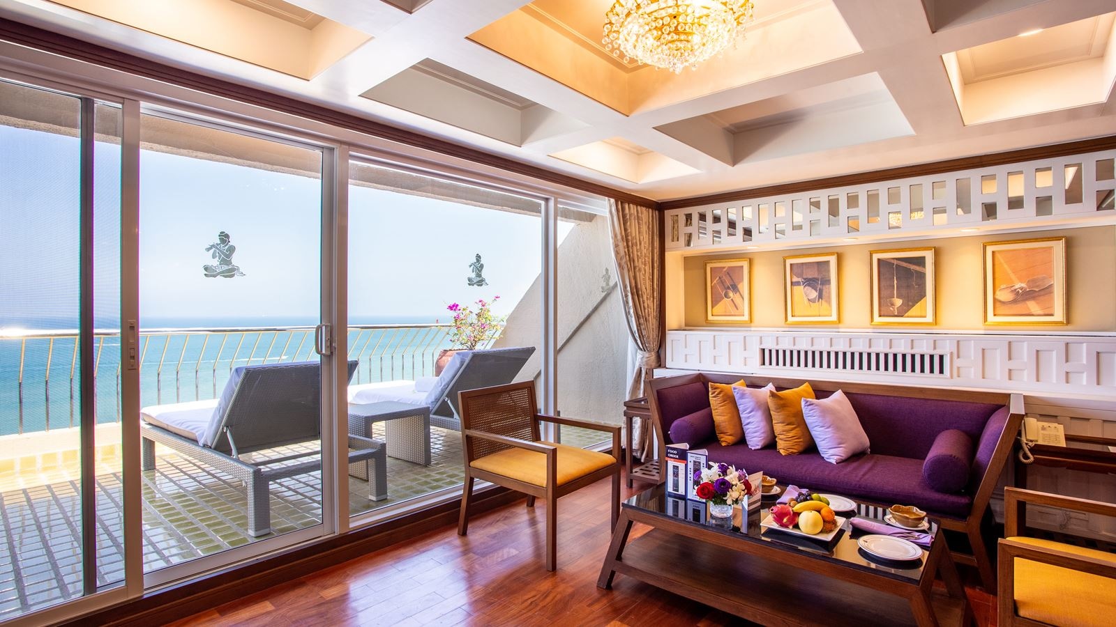 rooms-1-bedroom-princess-suite