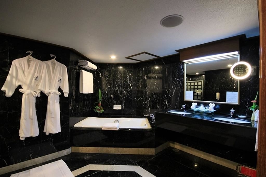 rooms-regency-suite-one-bedroom