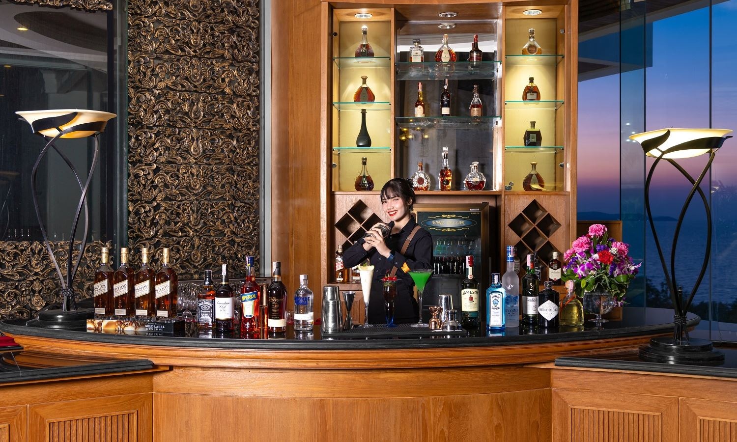 bars-the-bar--royal-cliff-grand-hotel
