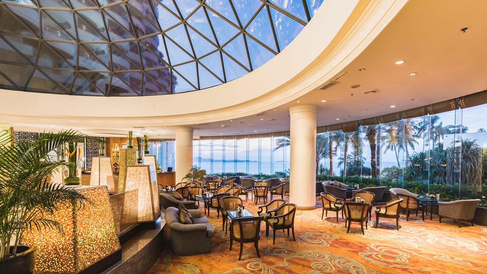 bars-the-bar-at-grand-hotel