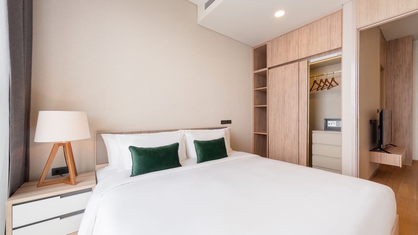 rooms-one-bedroom-suite