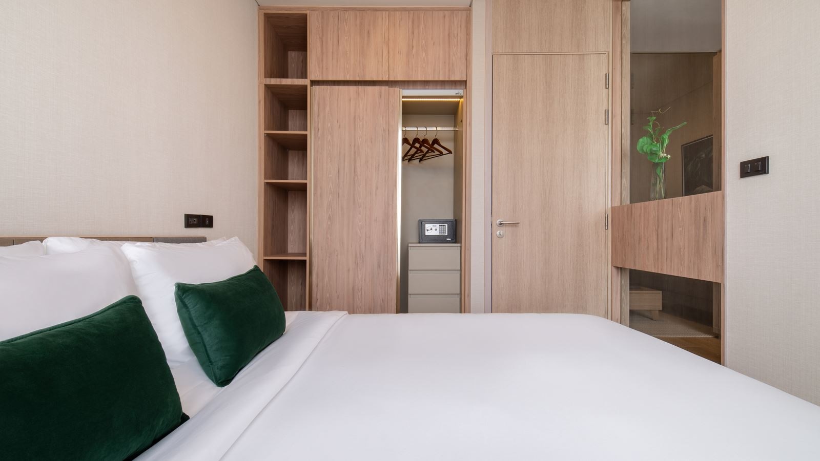 rooms-two-bedroom-suite