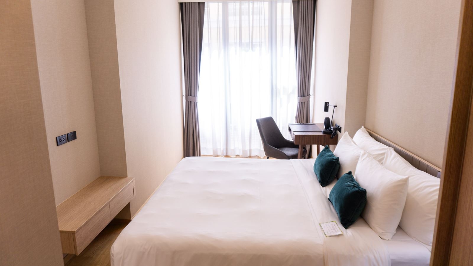 rooms-two-bedroom-premier-suite