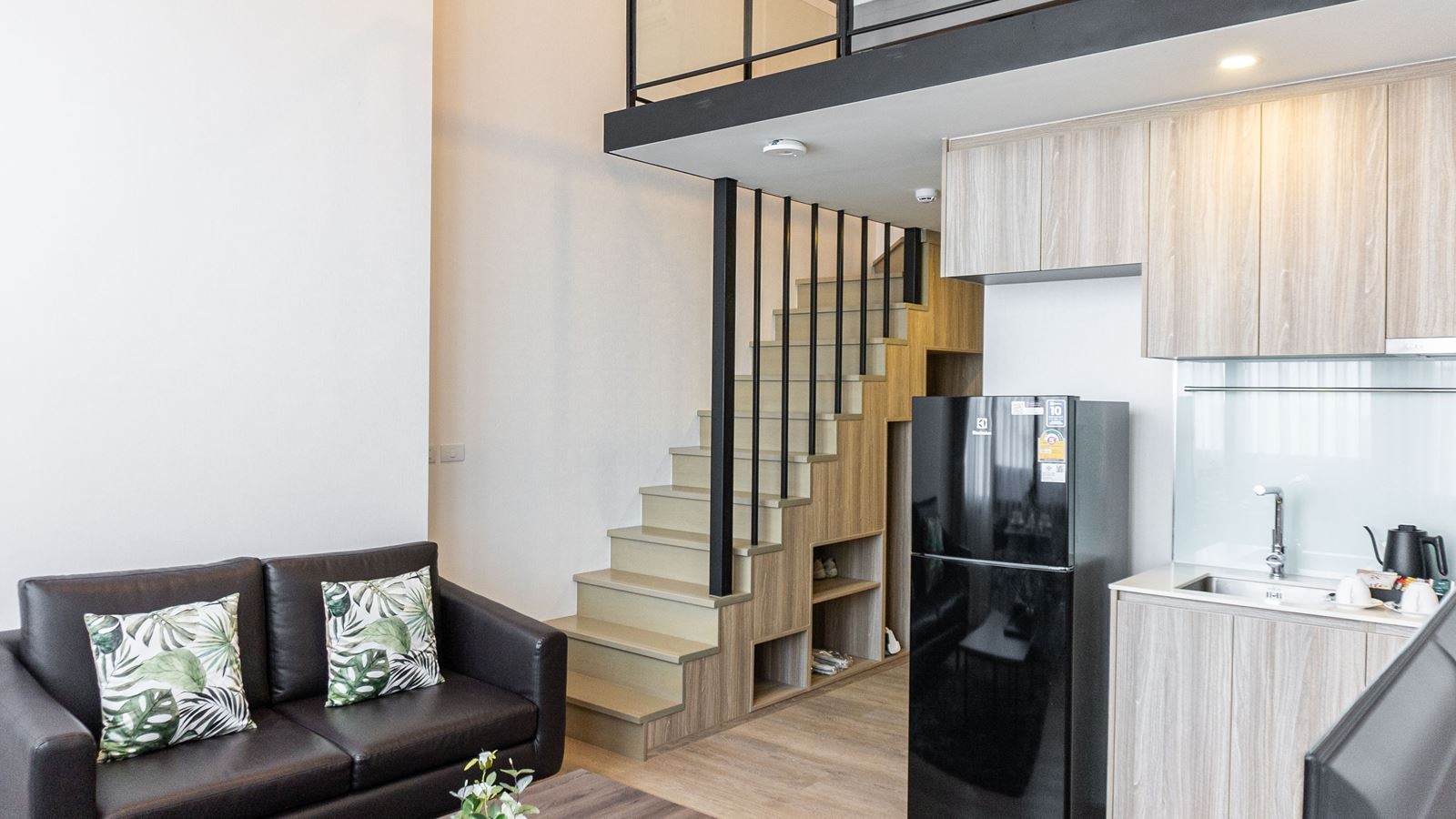 rooms-two-bedroom-duplex-suite