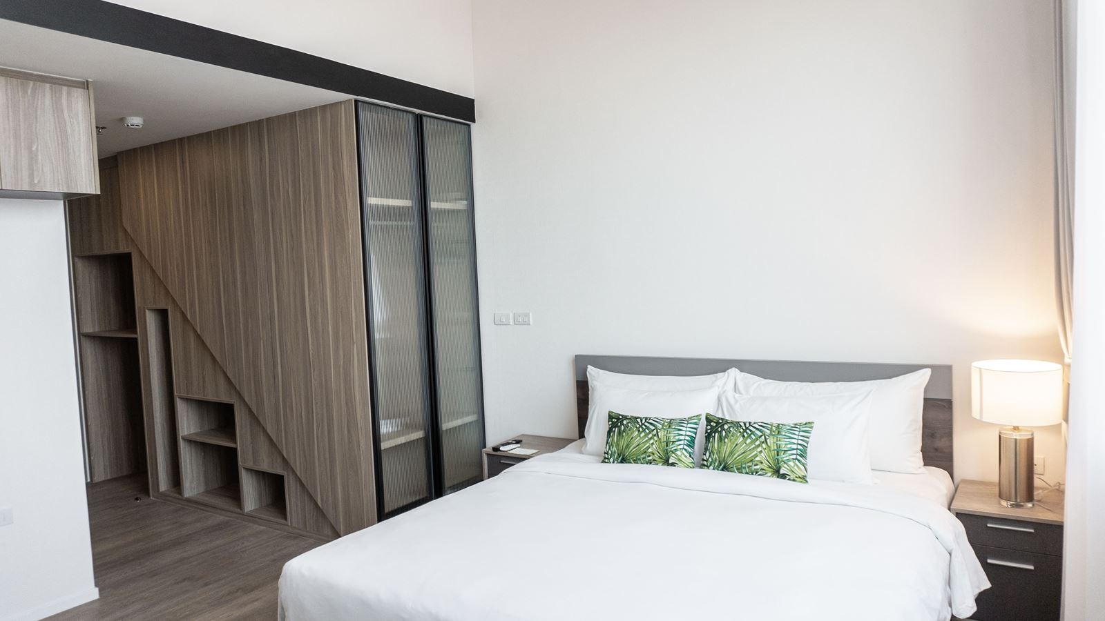 rooms-two-bedroom-duplex-suite