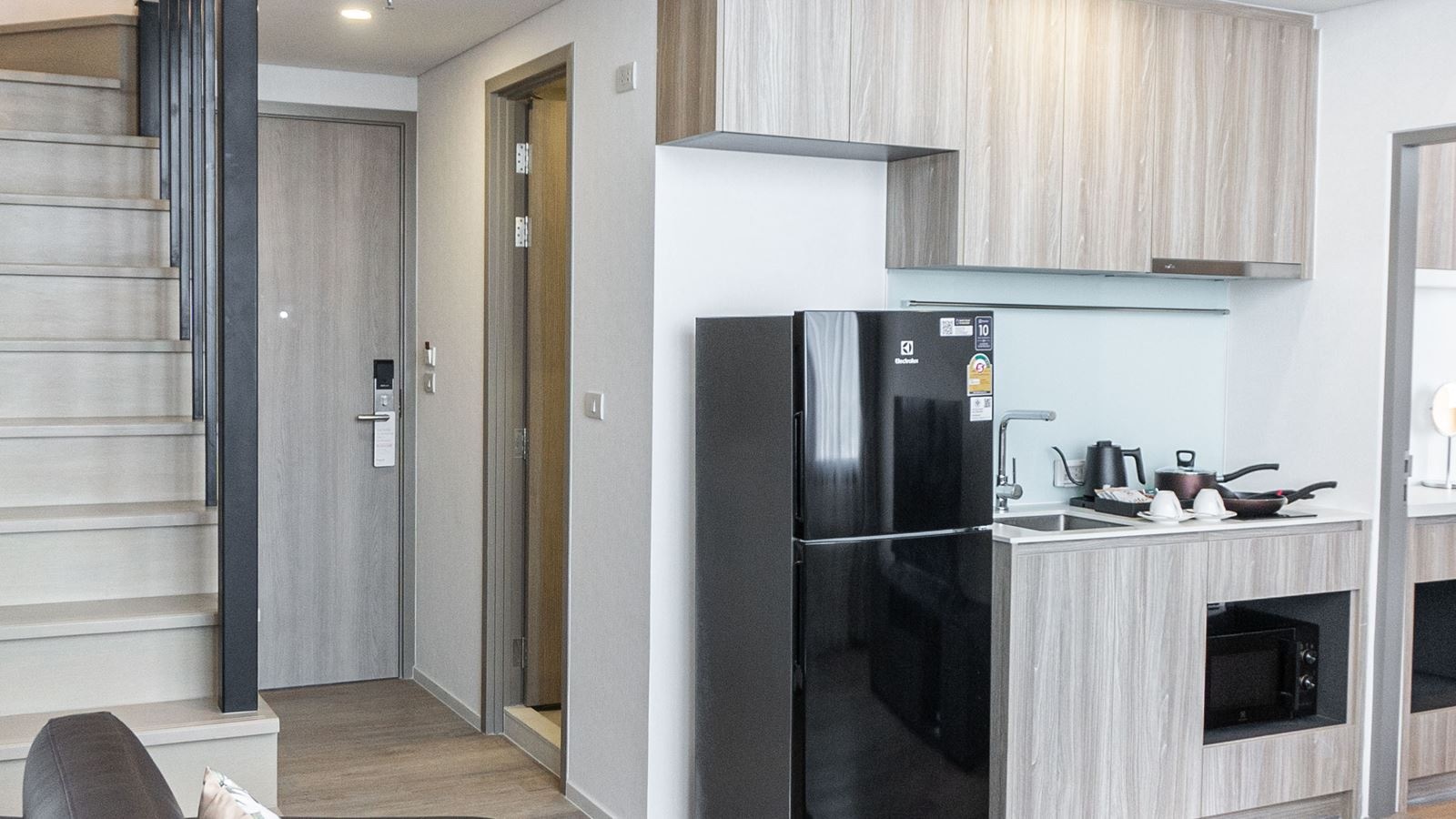 rooms-two-bedroom-duplex-suite