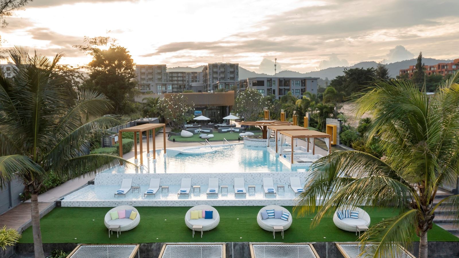 restaurants-carapace-beach-club