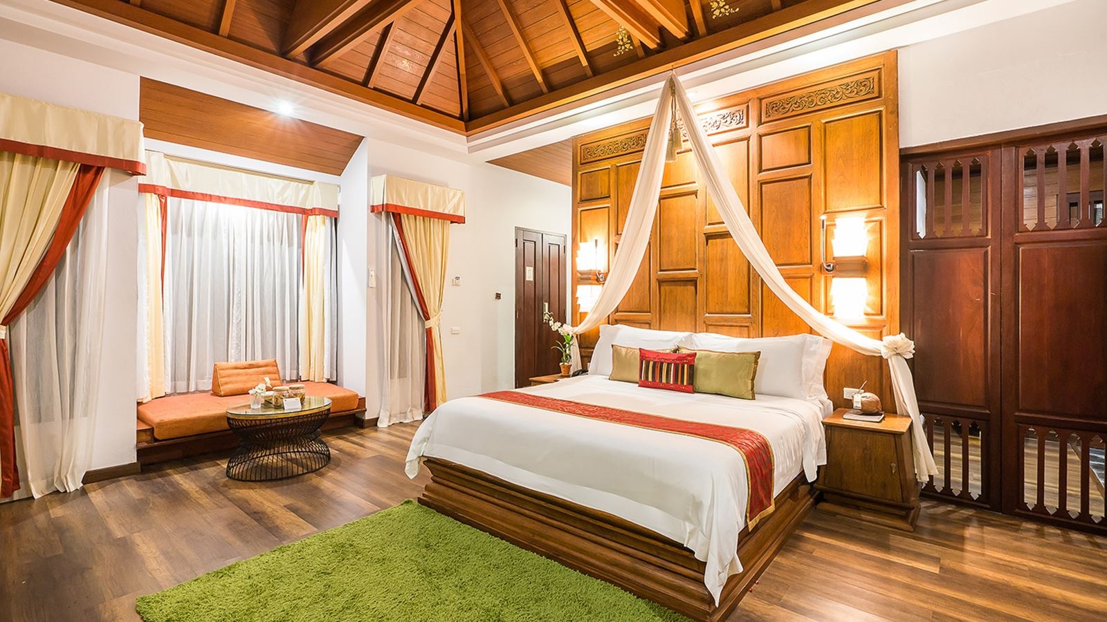 rooms-royal-suite-garden-view