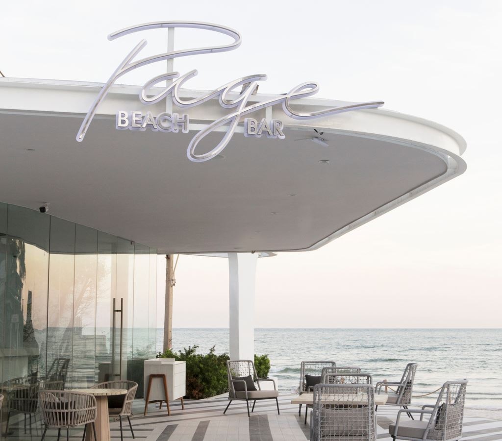 restaurants-page-beach-bar