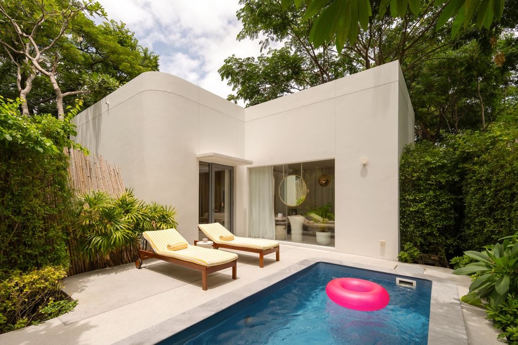 rooms-plush-pool-villa