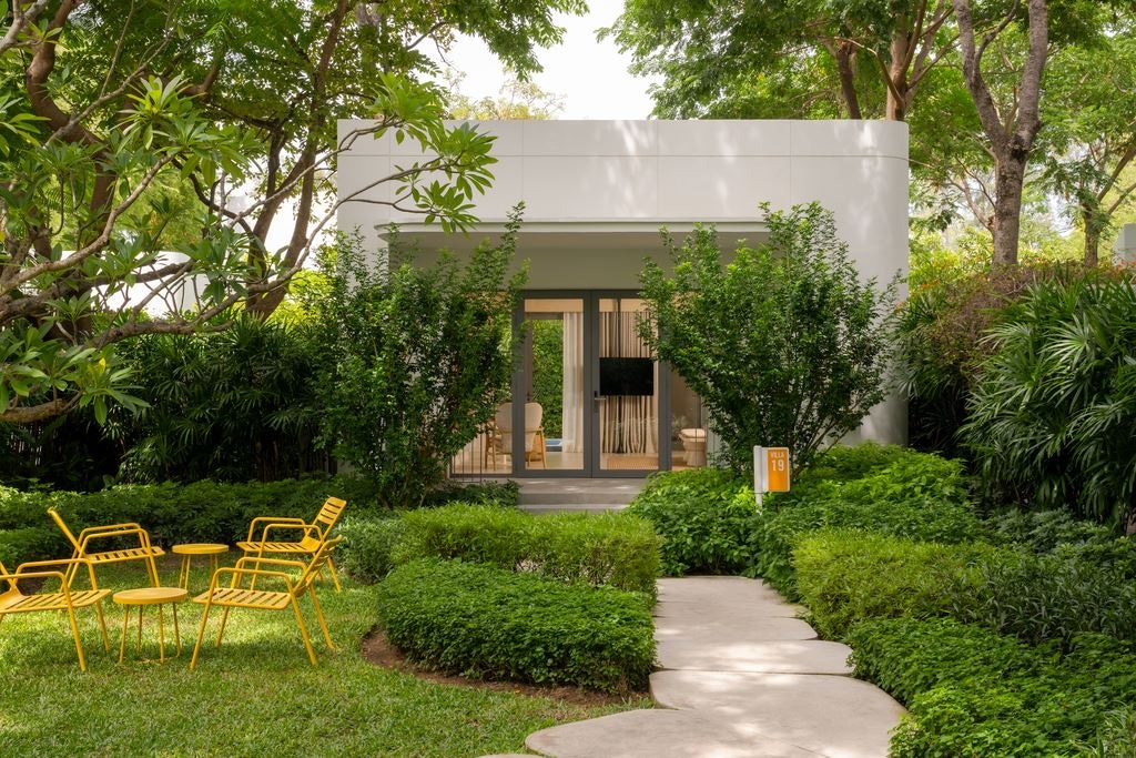 rooms-plush-pool-villa