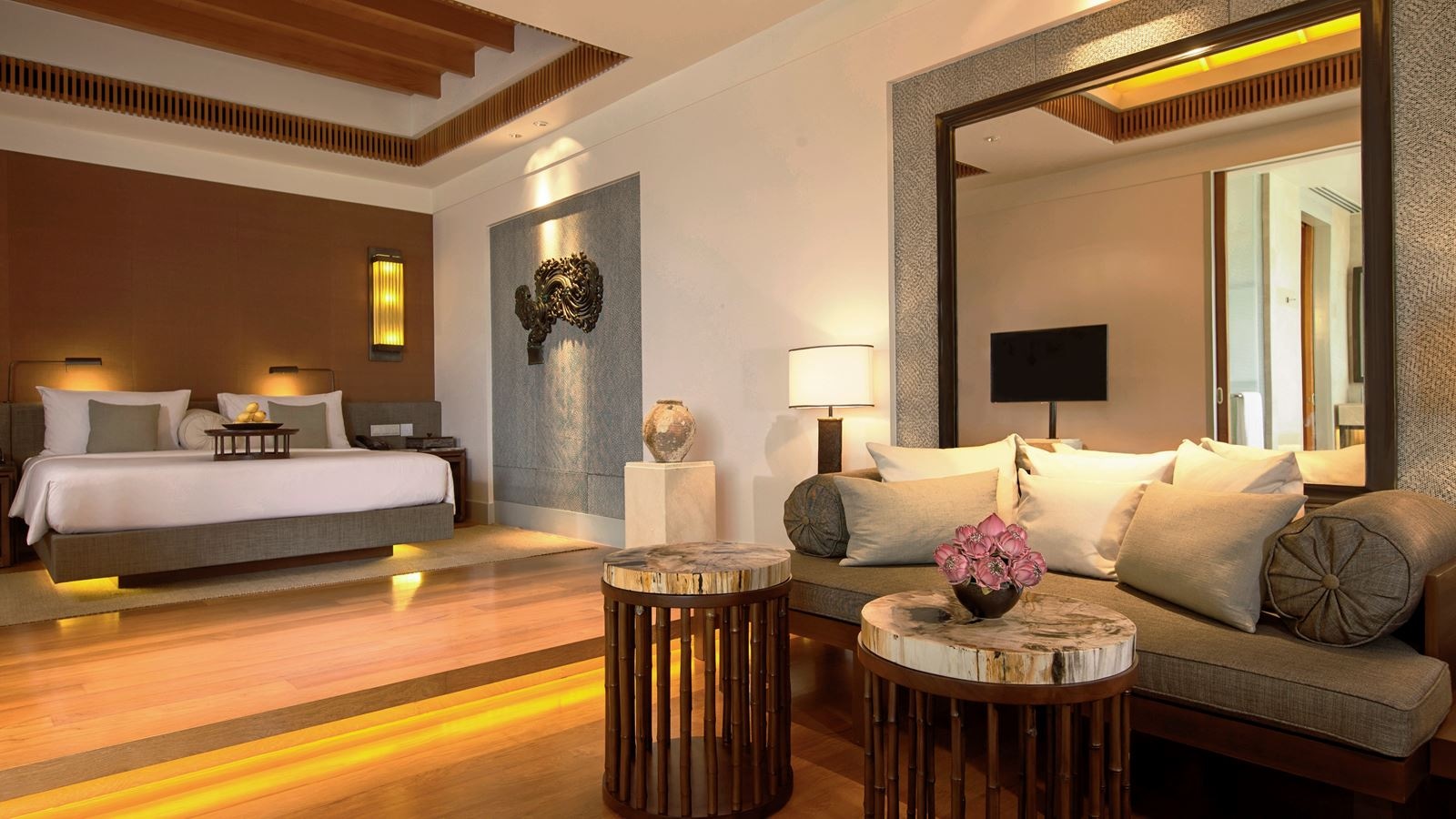 rooms-cape-panwa-suite