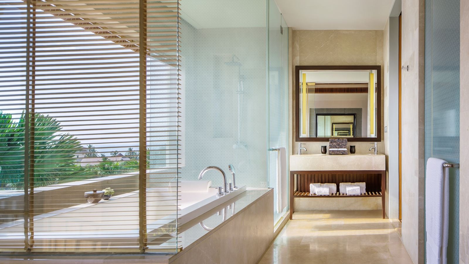 rooms-sea-view-suite