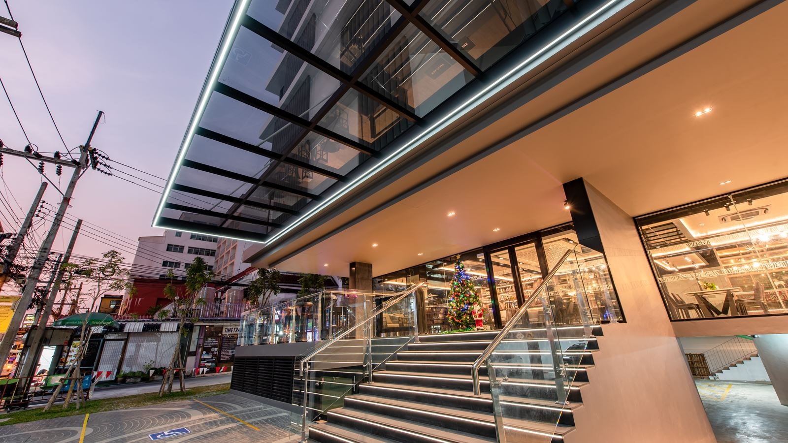 general-main-building