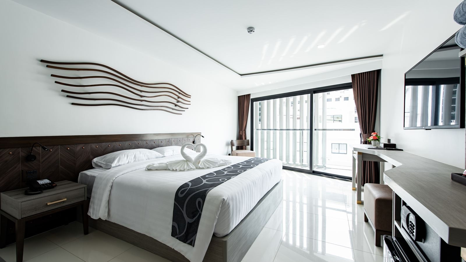 rooms-superior-city-view