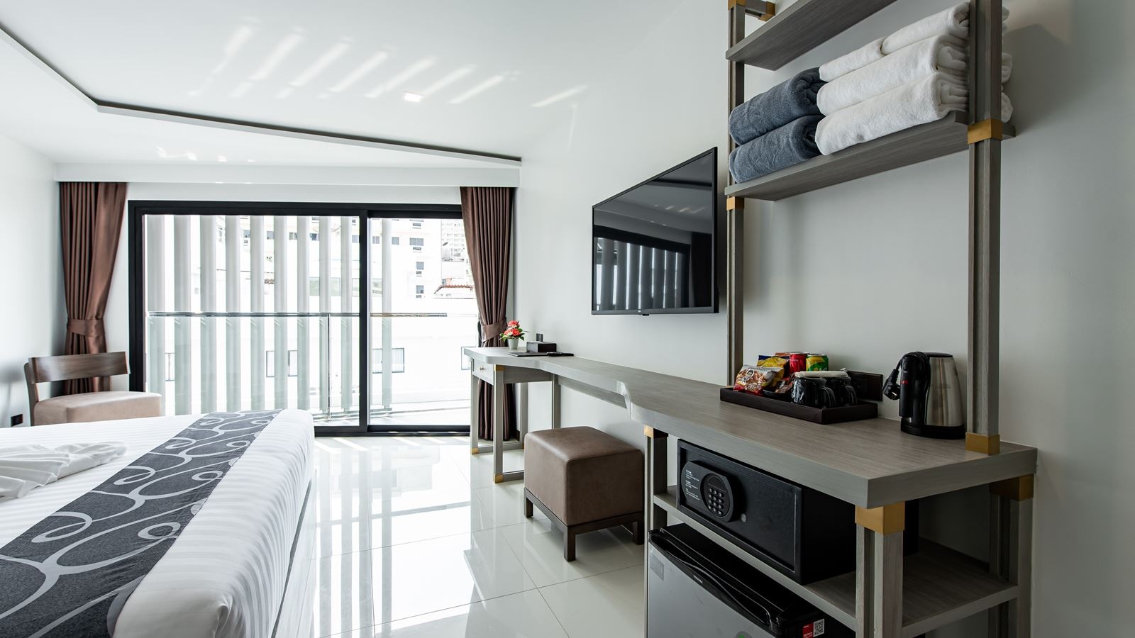 rooms-superior-city-view