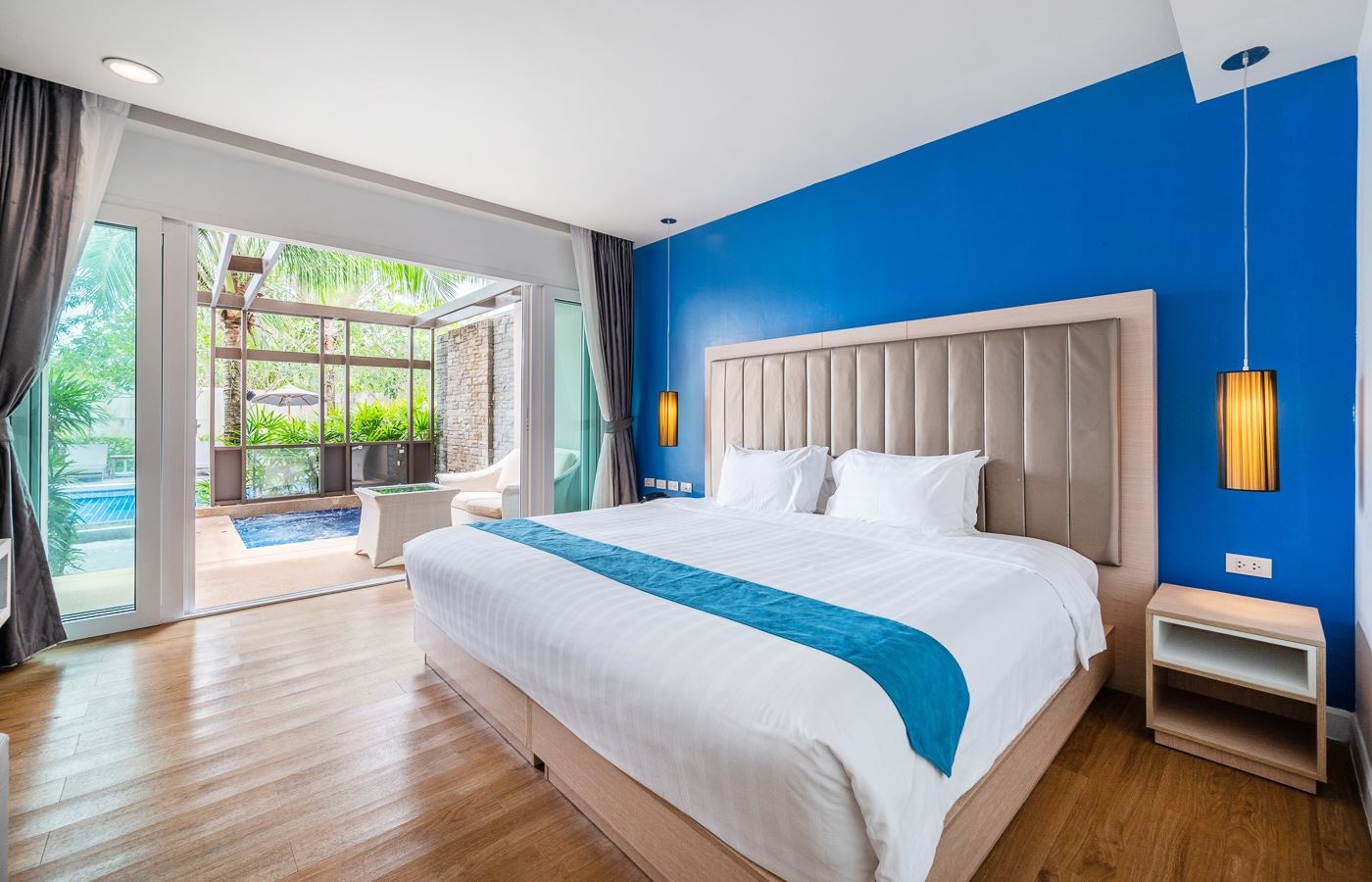 rooms-coco-pool-suite