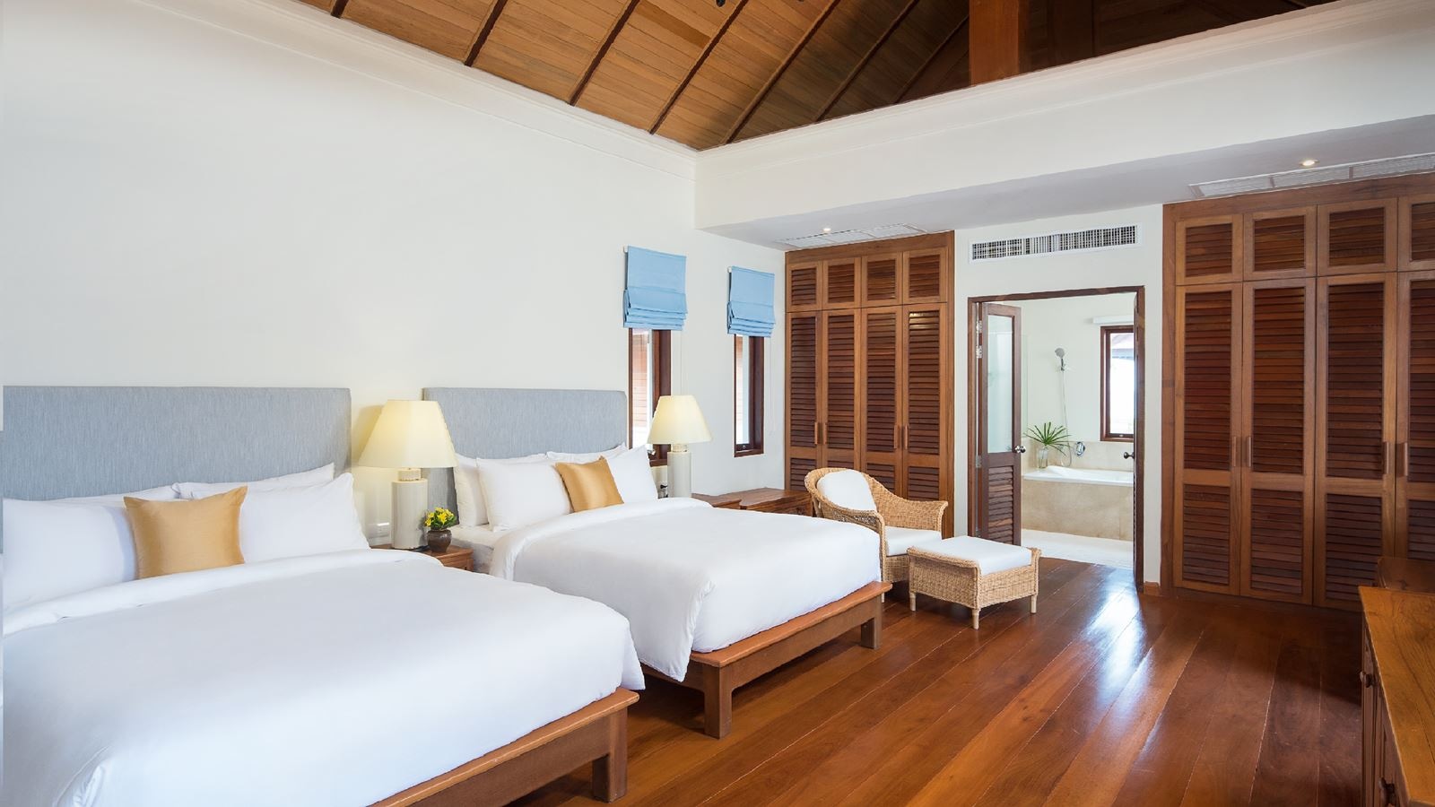 rooms-villa-garden-view