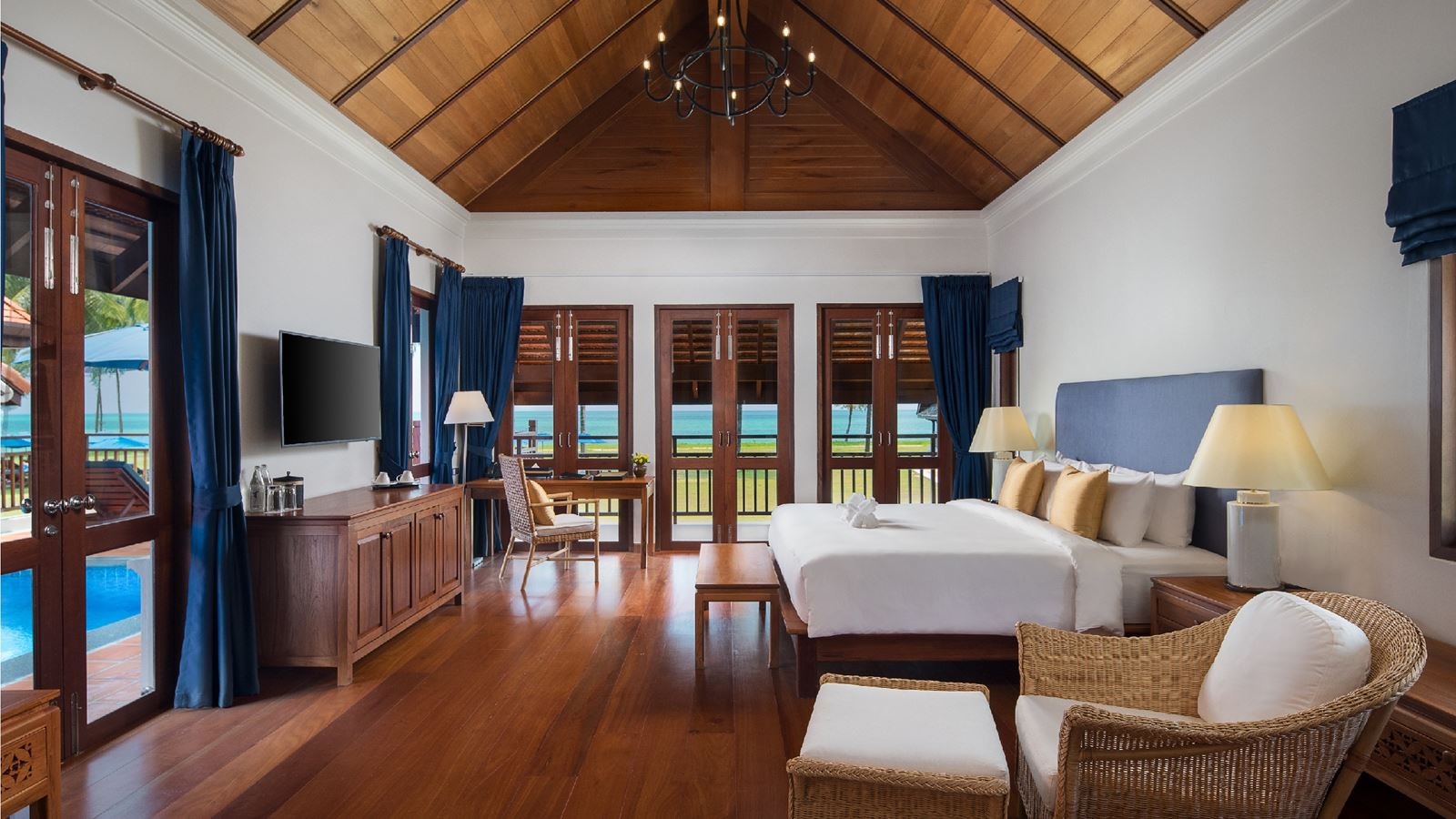 rooms-twobedroom-pool-villa-beachfront