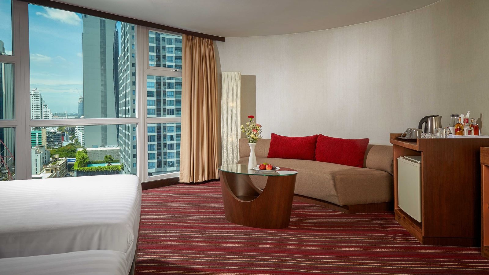 rooms-deluxe-room-tower-wing