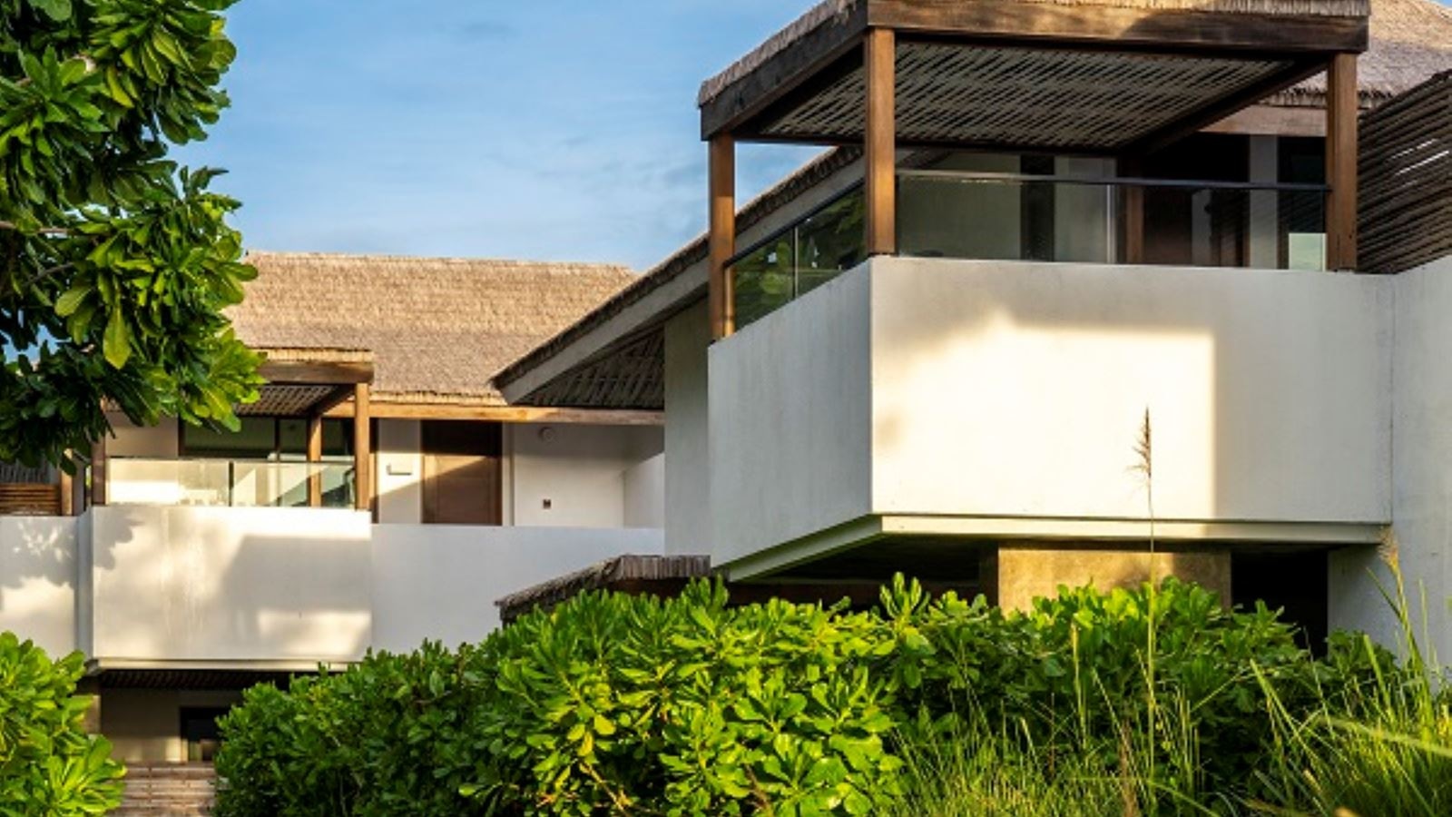 rooms-oceanbed-jacuzzi-villa