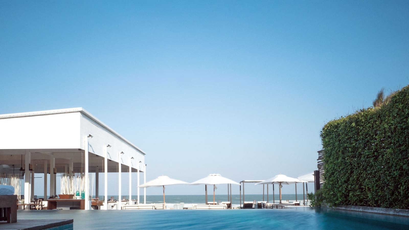 restaurants-oceanside-beach-club--restaurant