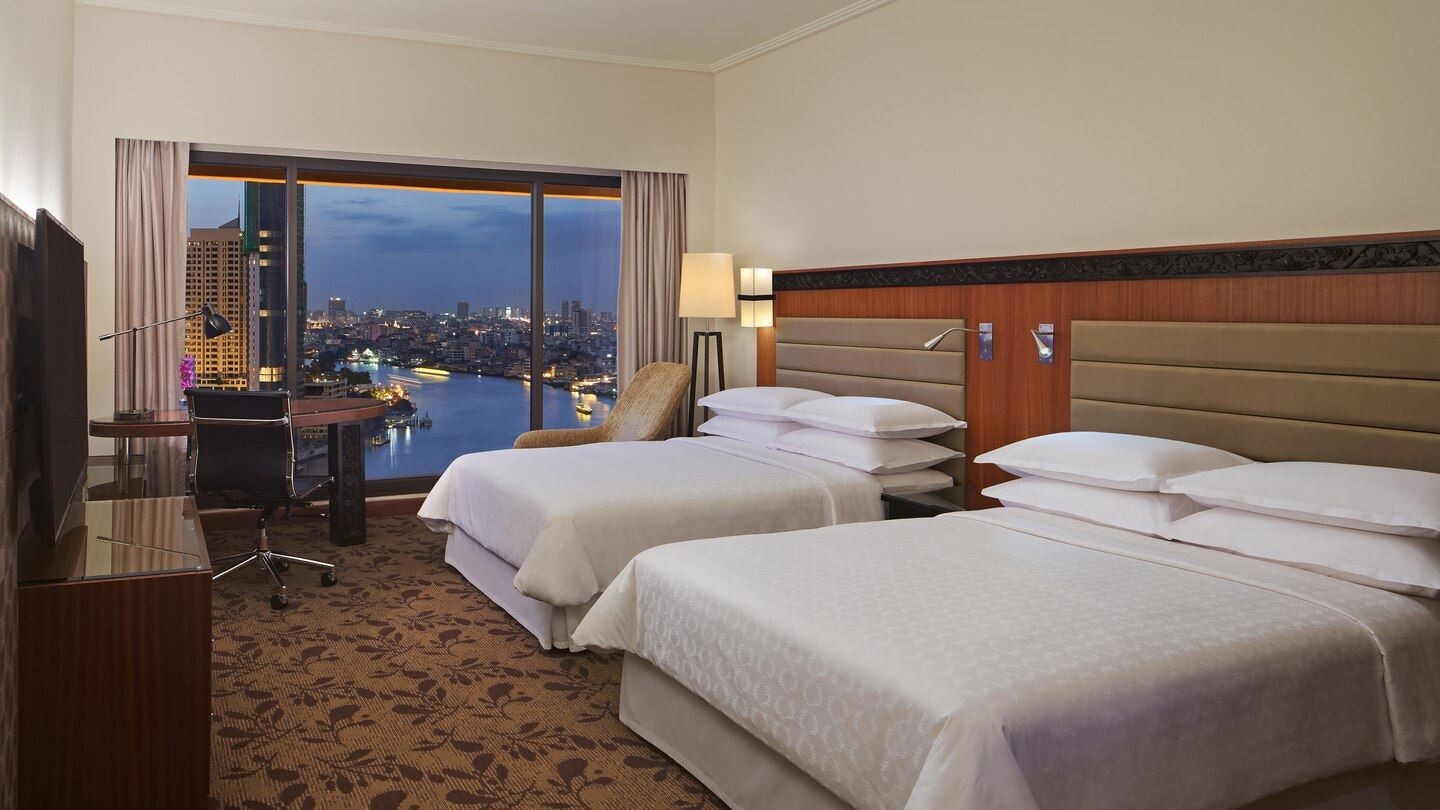 rooms-premium-deluxe-riverview-room