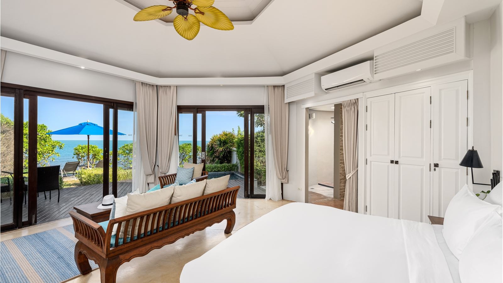 rooms-beachfront-pool-villa