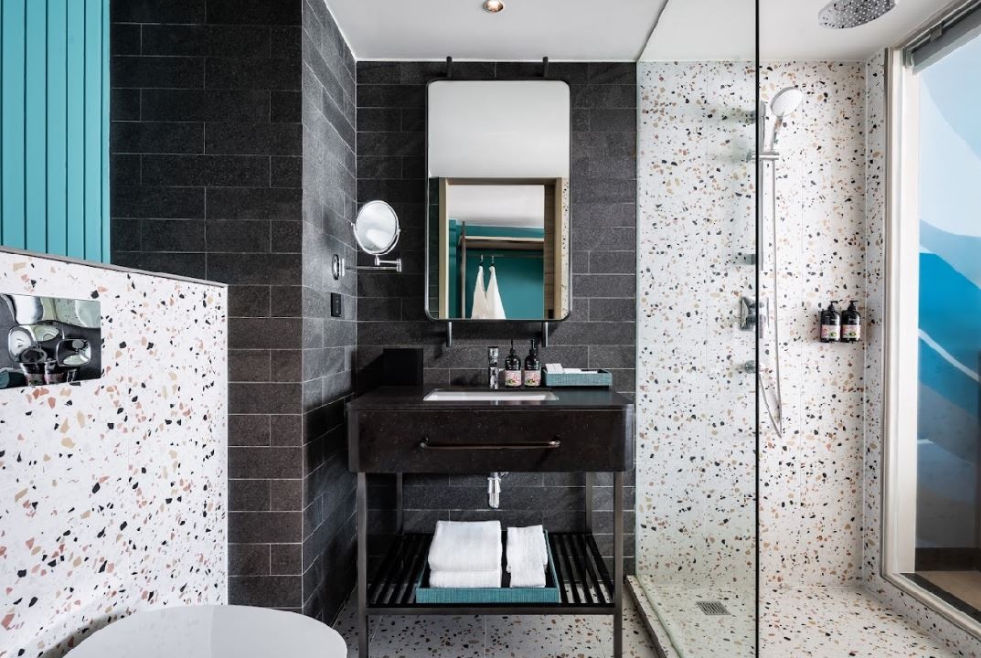 rooms-social-afterglow