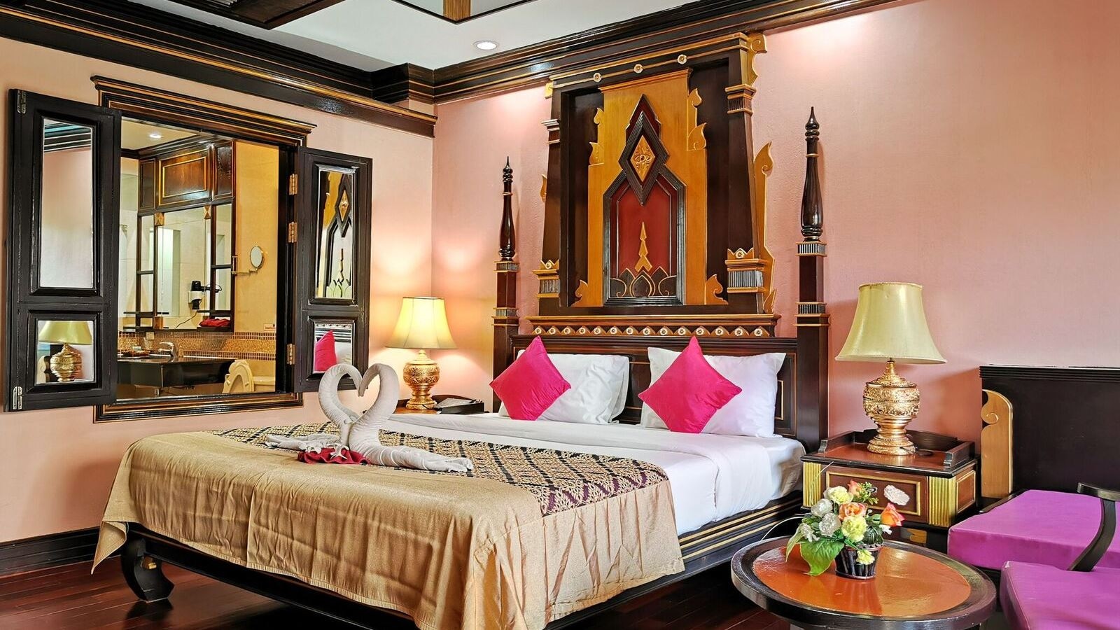 rooms-deluxe-pool-view