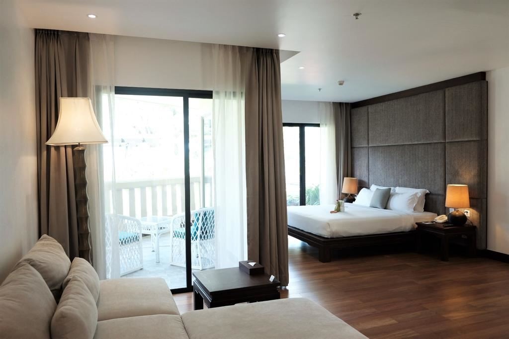 rooms-deluxe-beach-front