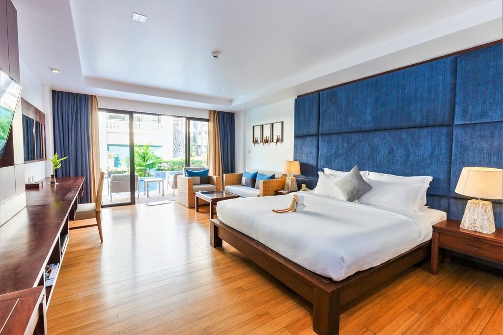 rooms-deluxe-pool-access