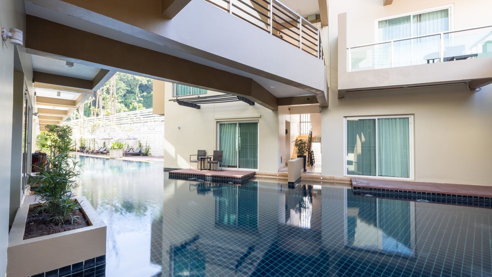 rooms-honeymoon-suite