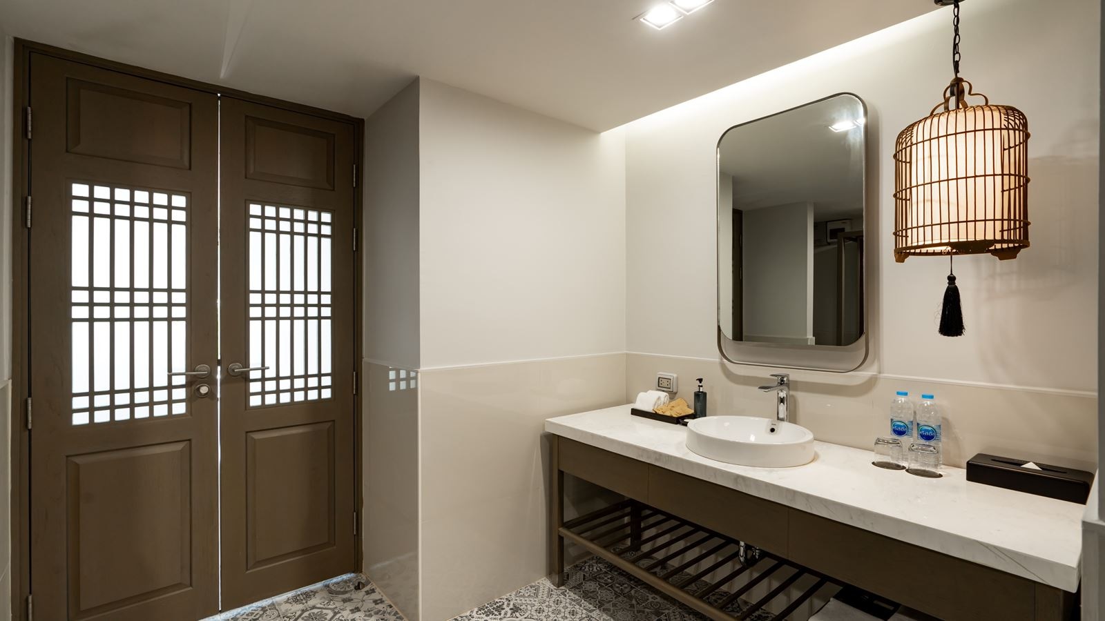 rooms-grand-deluxe-jacuzzi-access-room